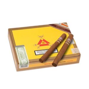 50 cigars Montecristo Churchills Añejados